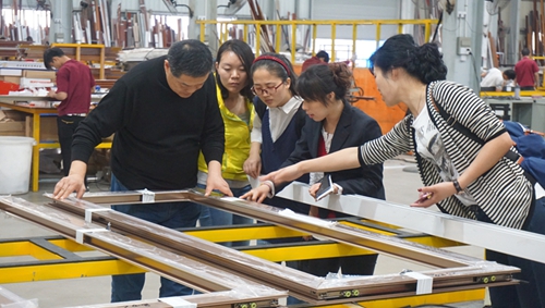 交流分享傳經驗，共筑專業家裝夢——山東德佳、安日達門窗團隊來我公司學習參觀
