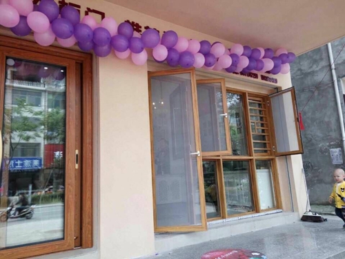 讓你久等了！富軒專賣店開業“大四喜”，閃耀“五一”舞臺