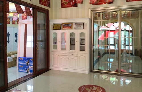 讓你久等了！富軒專賣店開業“大四喜”，閃耀“五一”舞臺