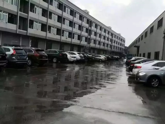 共同見證富軒門窗“互聯網+示范基地”授牌儀式