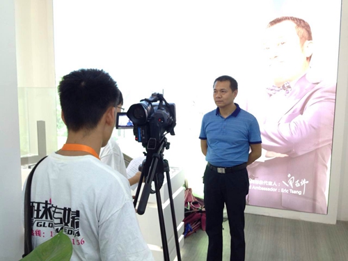 富軒門窗建博會現場新品首發，吸引萬人圍觀