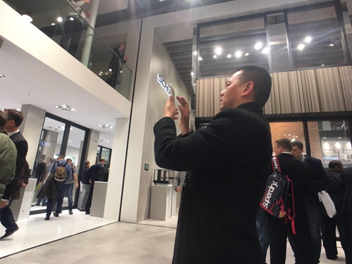 富軒門窗受邀出席CCTV《牛商論道》節目