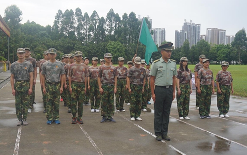 富軒門窗軍事化特訓營