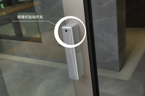 這扇推拉門，集高顏值、智能電動、靜音環保于一身