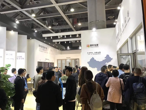 富軒展廳賓客如云，點燃廣州定制家居展！