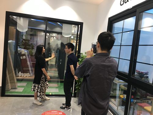 祝賀富軒門窗3分16秒銷售額破700萬