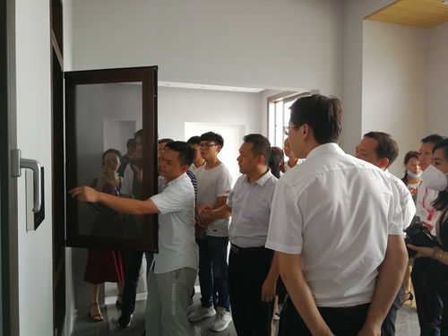 大咖訪團來訪，江西安義縣領導團參觀富軒門窗門窗總部