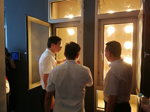 大咖訪團來訪，江西安義縣領導團參觀富軒門窗門窗總部
