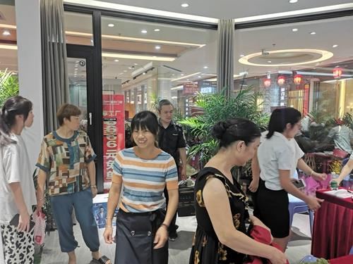 夏日狂歡，富軒門窗南寧專賣店火熱開業銷售額突破200萬！