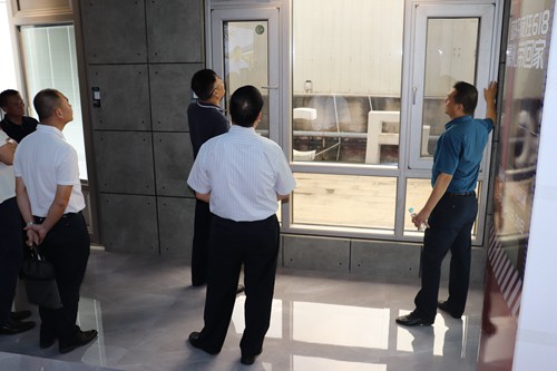 熱烈歡迎廣西梧州循環經濟產業園領導來訪富軒門窗總部