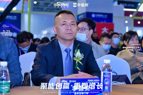 霸氣！連獲3項獎，連續3年獲“鋁合金門窗影響力品牌”、戰略合作伙伴、明星服務商