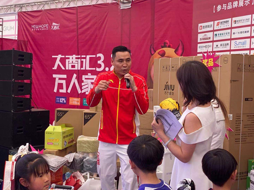 冠軍品質中國行|富軒全屋門窗昆明大商活動圓滿成功！