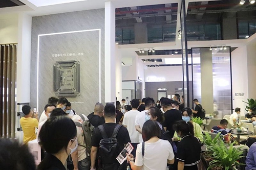 聚焦建博會|富軒全屋門窗新品耀目綻放，展現硬核擔當！