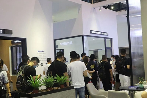 聚焦建博會|富軒全屋門窗新品耀目綻放，展現硬核擔當！