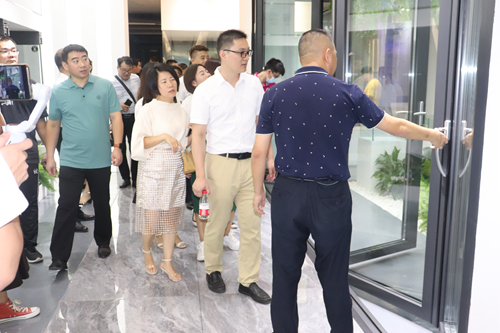 走進富軒，“窗”造未來——工商聯、江西商會、南昌商會走進民企探訪