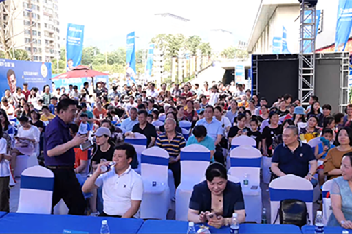 向上而行,服務不止|用匠心與品質鑄就榮光——探秘廣西柳州富軒全屋門窗