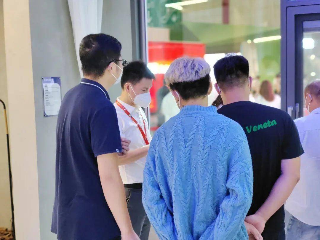潮生活 匠新品｜富軒全屋門窗上海建博會DAY1收獲多項榮譽 