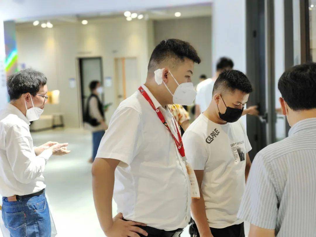 潮生活 匠新品｜富軒全屋門窗上海建博會DAY1收獲多項榮譽 