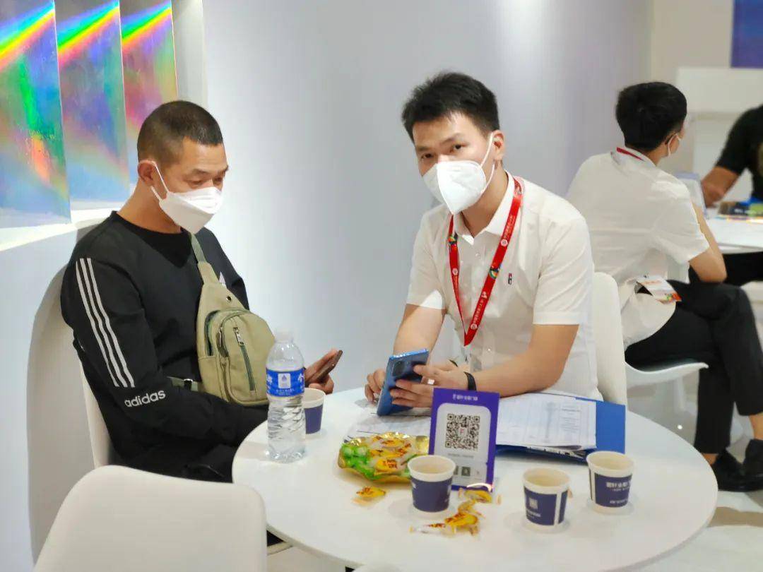 富軒全屋門窗上海建博會DAY2熱力持續吹響財富集結號 