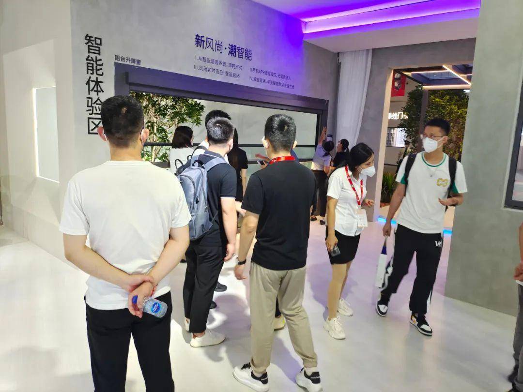 富軒全屋門窗上海建博會DAY2熱力持續吹響財富集結號 