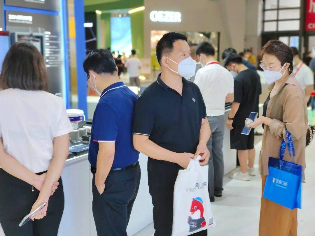 富軒全屋門窗上海建博會DAY2熱力持續吹響財富集結號 
