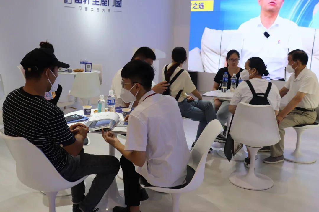 富軒全屋門窗上海建博會DAY3展廳圈粉無數 