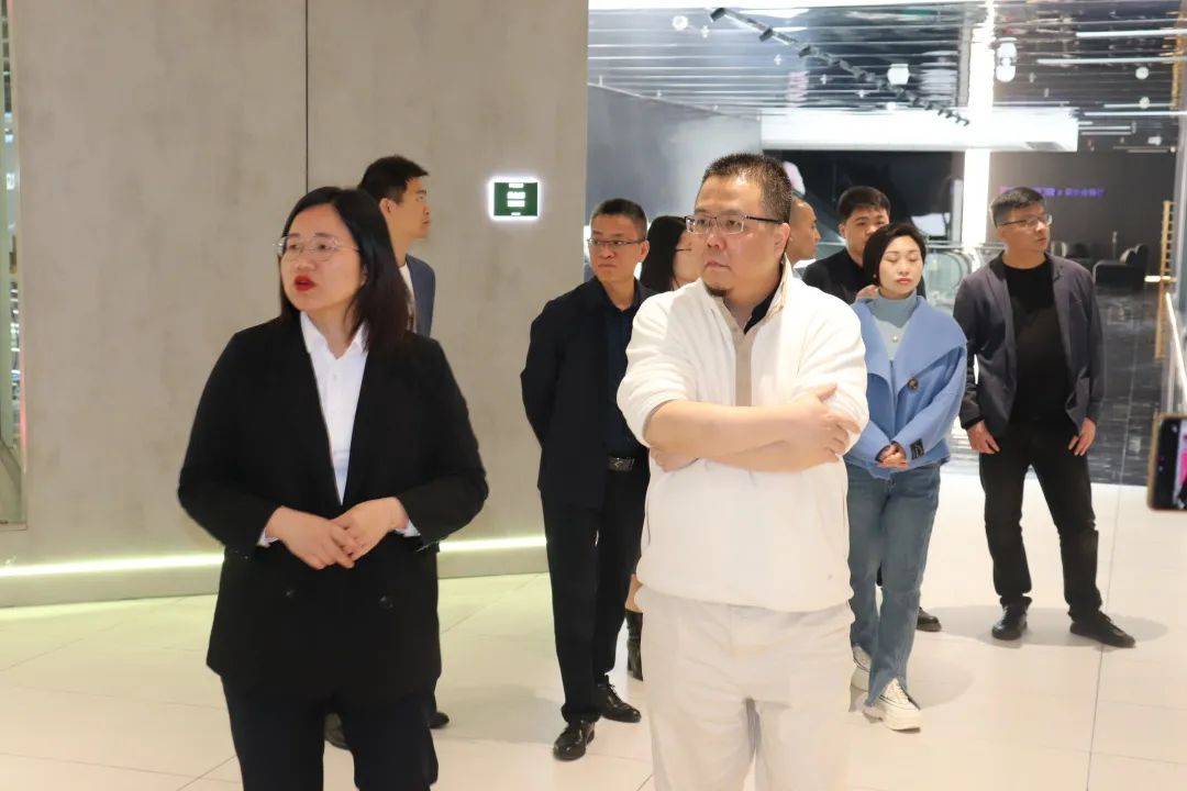 月星集團高層團隊蒞臨富軒全屋門窗共謀發展