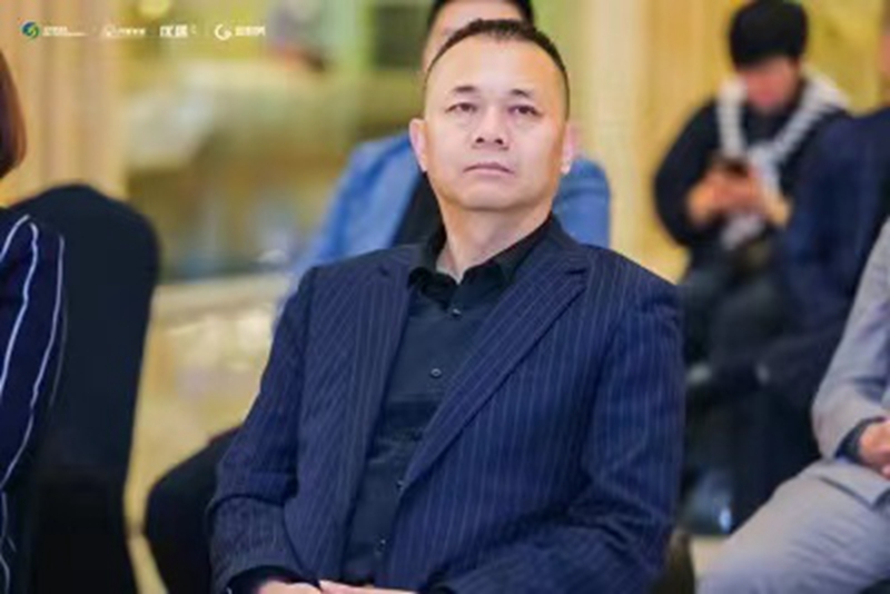 富軒全屋門窗董事長李昌安出席2023系統門窗新生態高峰論壇